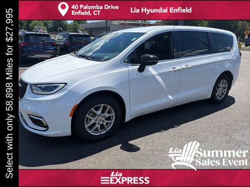 Used 2025 Chrysler Pacifica Select FWD image 7