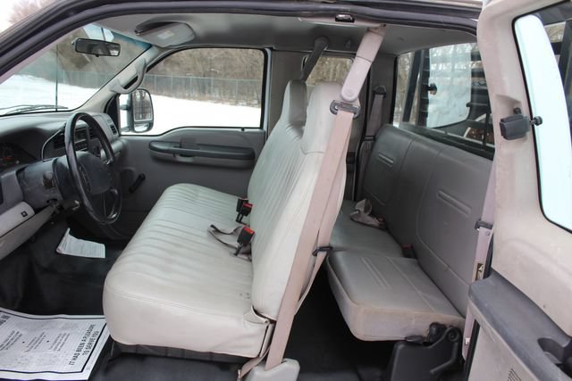 Used 2001 Ford F350 2WD SuperCab DRW Super Duty image 17