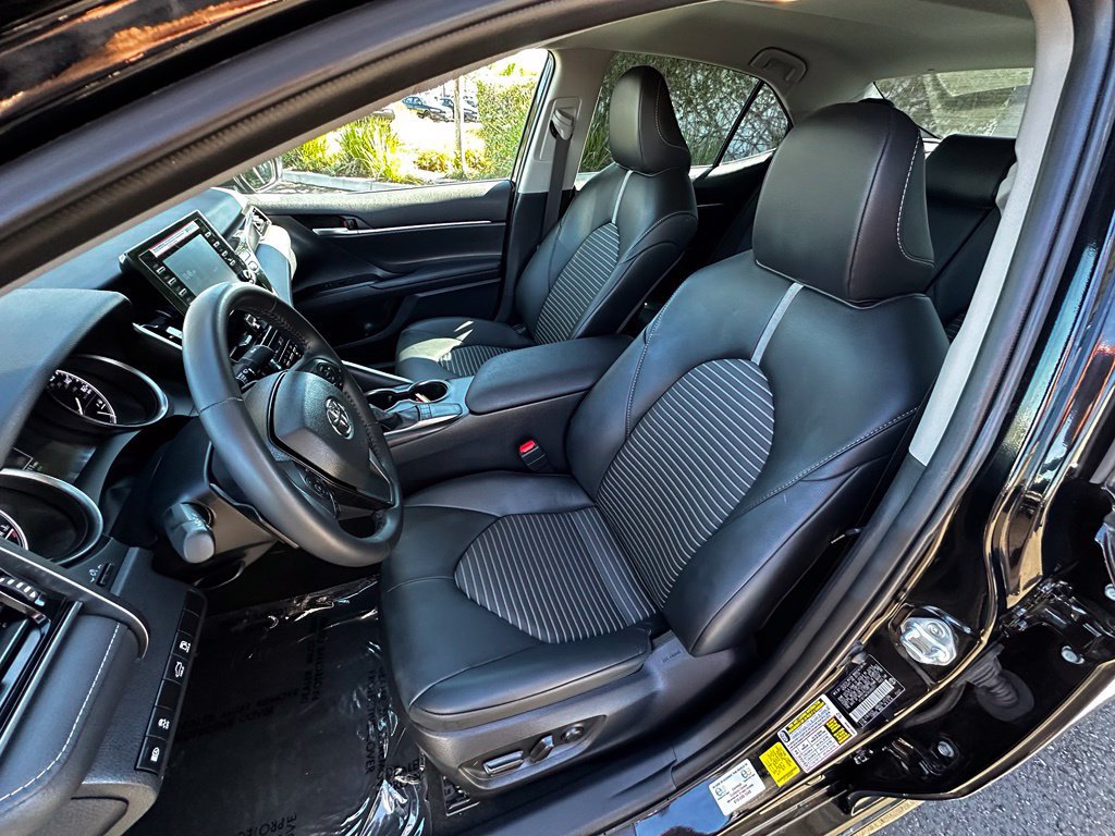 Used 2024 Toyota Camry SE FWD image 23