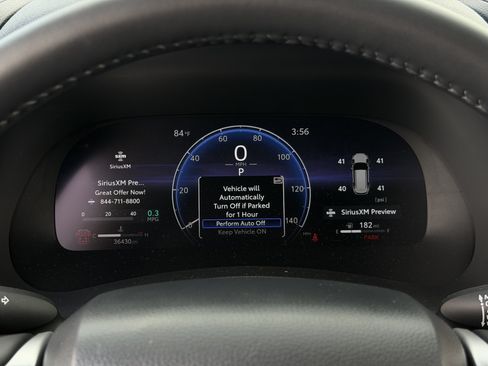 Used 2024 Toyota Highlander Platinum FWD image 19