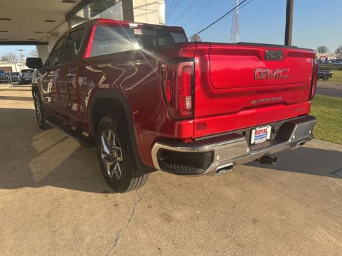 Used 2025 GMC Sierra 1500 SLT image 7