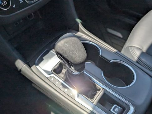 Used 2024 Chevrolet Equinox LT w/ LPO, Floor Liner Package FWD image 25