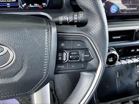 Used 2025 Toyota 4Runner Limited AWD/4WD image 11
