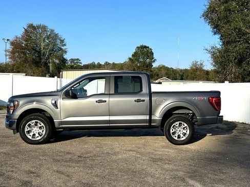 Used 2023 Ford F150 XLT image 2