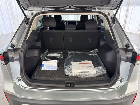 New 2026 Volkswagen Tiguan S FWD image 32