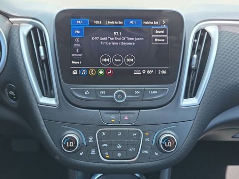 Used 2023 Chevrolet Malibu LT image 22