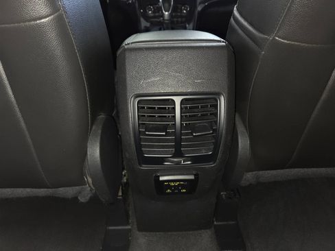 Used 2014 Ford Escape Titanium w/ Equipment Group 401A FWD image 22