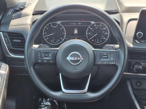 Used 2024 Nissan Rogue S FWD image 14