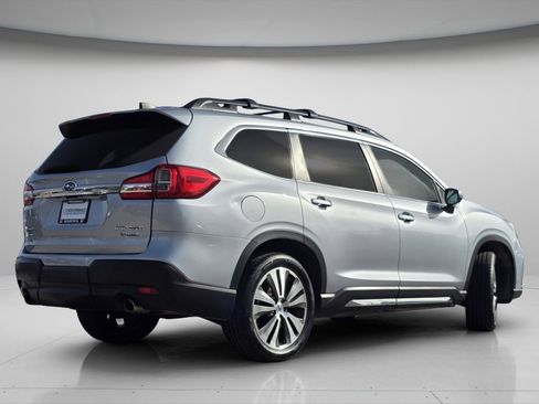 Used 2022 Subaru Ascent Limited w/ Technology Package image 9