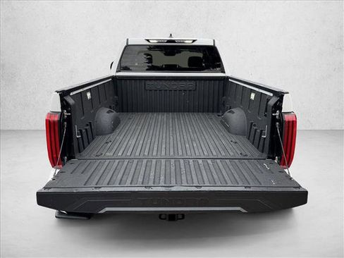 Used 2022 Toyota Tundra Limited w/ Power Package AWD/4WD image 7