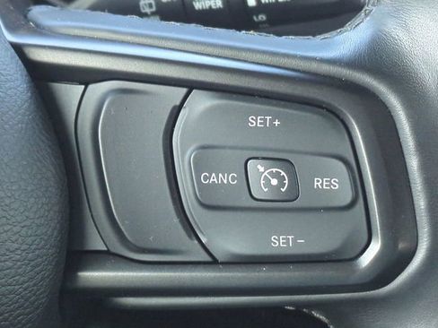 Used 2022 Jeep Wrangler Unlimited Sport image 26