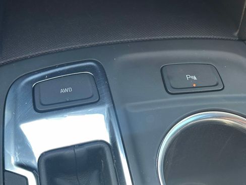 Used 2024 Chevrolet Equinox LT AWD/4WD image 32