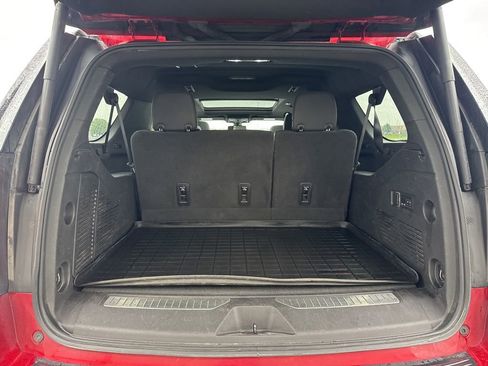 Used 2022 Chevrolet Suburban Z71 w/ Luxury Package AWD/4WD image 36