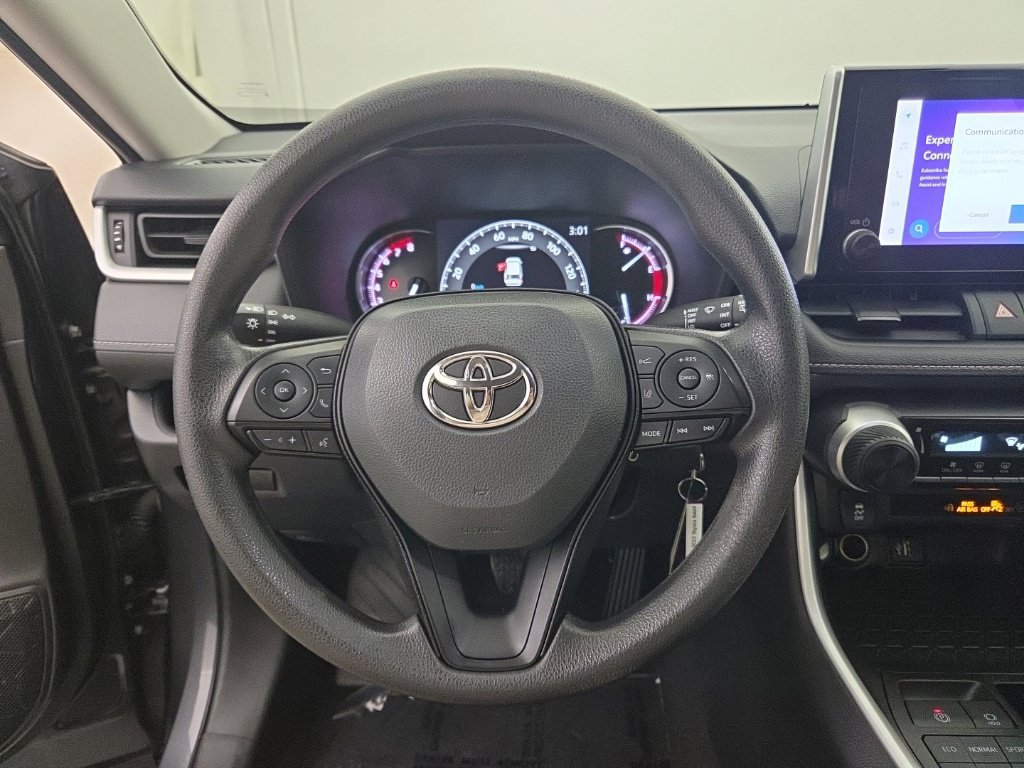 Used 2023 Toyota RAV4 LE AWD/4WD image 32