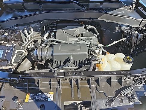 Used 2020 Ford Explorer XLT w/ Comfort Package image 36