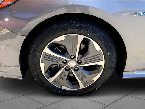 Used 2018 Hyundai Sonata Limited w/ Ultimate Package 02 image 11