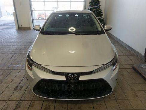 Used 2022 Toyota Corolla LE image 11