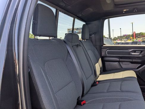 Used 2022 RAM 1500 Big Horn AWD/4WD image 26