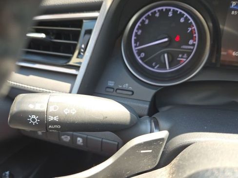 Used 2023 Toyota Camry SE FWD image 20