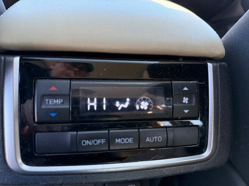 Used 2021 Subaru Ascent Premium w/ Sport Package image 34