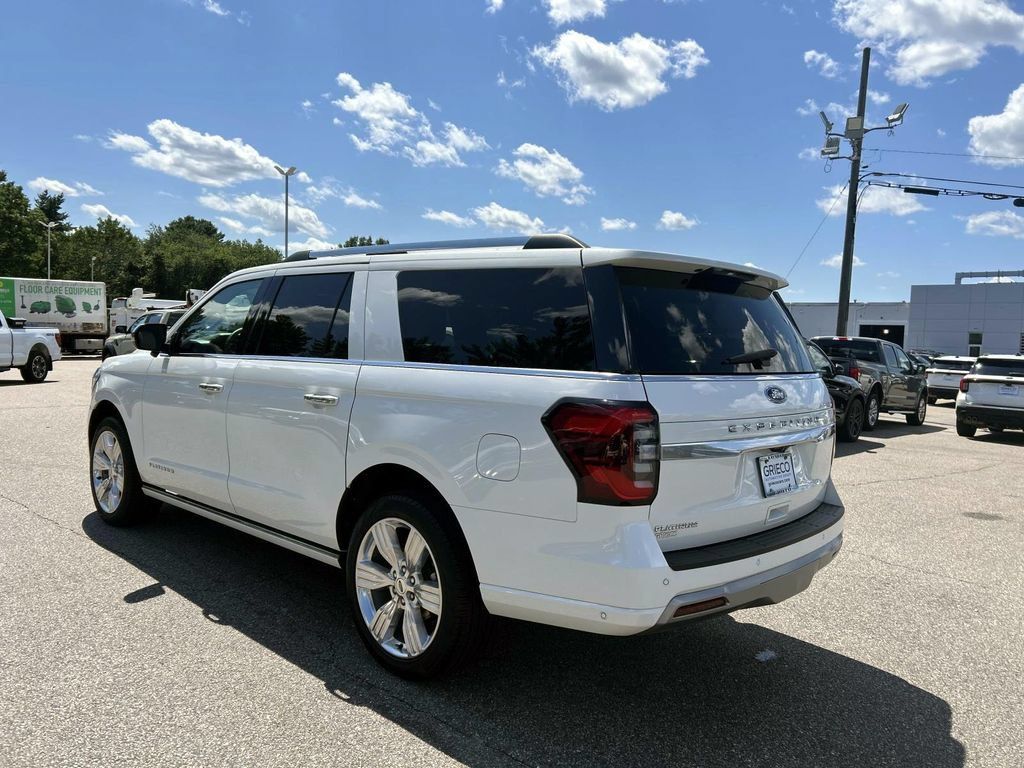 Used 2024 Ford Expedition Max Platinum AWD/4WD image 5