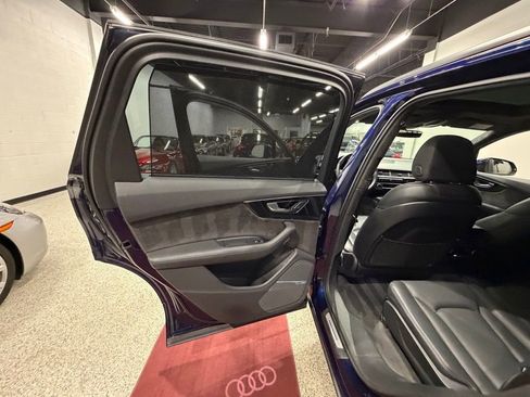 Used 2019 Audi Q7 3.0T Prestige w/ Prestige Package AWD/4WD image 30