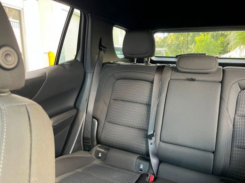 Used 2025 Chevrolet Equinox LT image 39