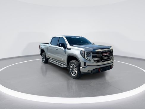 Used 2024 GMC Sierra 1500 AT4 w/ Technology Package AWD/4WD image 2
