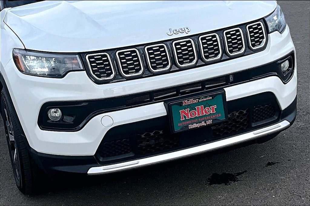 Used 2024 Jeep Compass Limited AWD/4WD image 28
