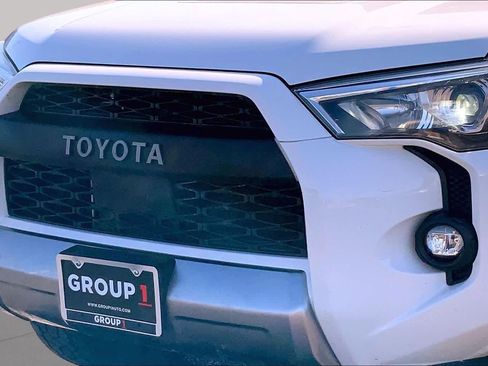Used 2023 Toyota 4Runner TRD Off-Road Premium w/ Moonroof Package AWD/4WD image 30