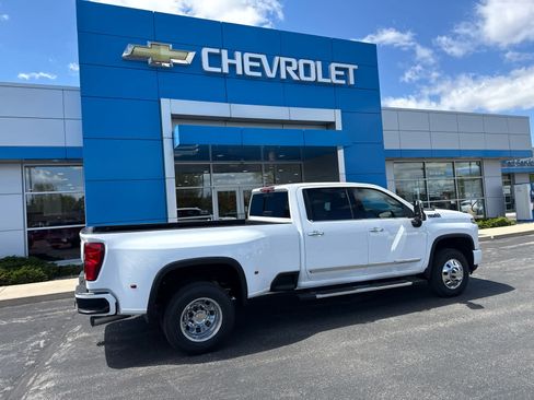 New 2026 Chevrolet Silverado 3500 High Country w/ High Country Premium Package AWD/4WD image 15