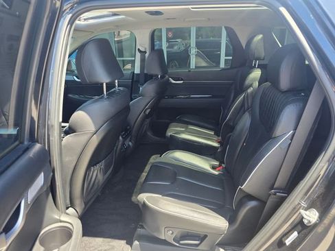 Used 2023 Hyundai Palisade Limited FWD image 26