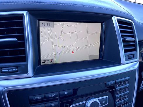 Used 2014 Mercedes-Benz GL 450 4MATIC image 30