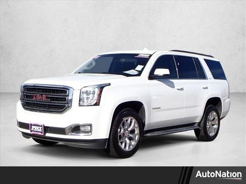 Used 2017 GMC Yukon SLE w/ SLE Value Package image 1