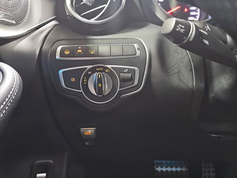 Used 2018 Mercedes-Benz GLC 43 AMG 4MATIC image 27