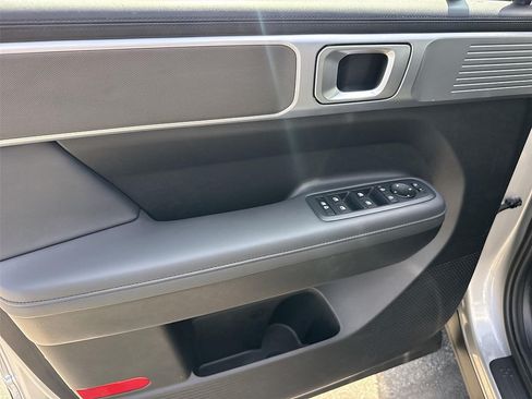 Used 2025 Hyundai Santa Fe SEL AWD/4WD image 19
