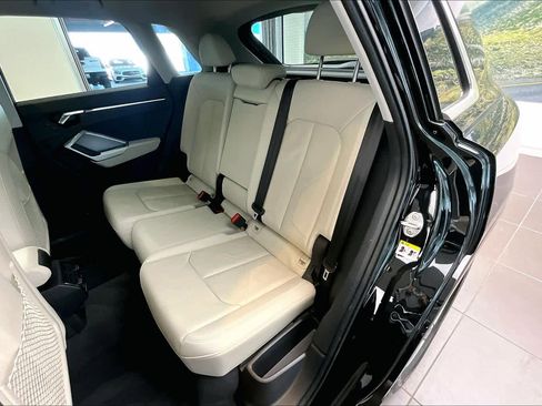 Used 2023 Audi Q3 2.0T Premium w/ Convenience Package image 23