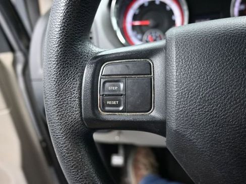 Used 2013 Dodge Grand Caravan SE FWD image 21