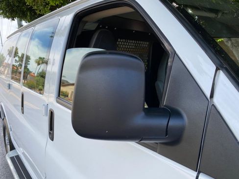 Used 2025 Chevrolet Express 2500 w/ Driver Convenience Package RWD image 15