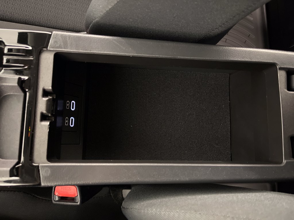 Certified 2024 Toyota Prius LE FWD image 23