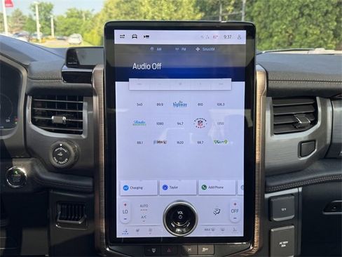 New 2024 Ford F150 Lightning Lariat image 18