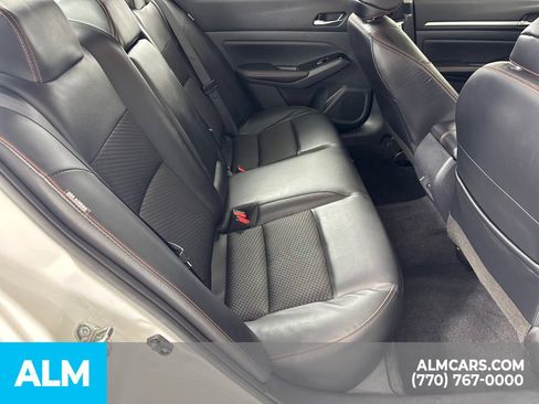 Used 2025 Nissan Altima 2.5 SR FWD image 18