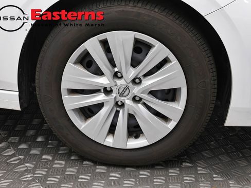 Used 2024 Nissan Sentra S FWD image 30