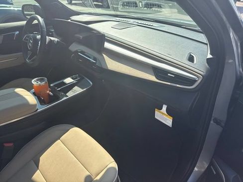 Used 2026 Buick Enclave Preferred w/ Power Package FWD image 19
