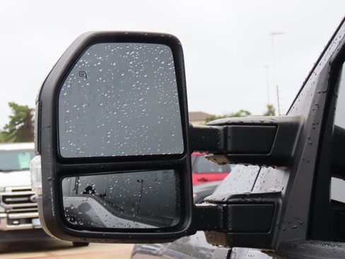 Used 2023 Ford F250 XLT image 18