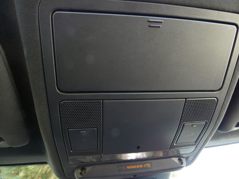 Used 2018 Land Rover Range Rover Evoque HSE Dynamic image 52