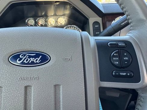 Used 2008 Ford F350 Lariat image 40