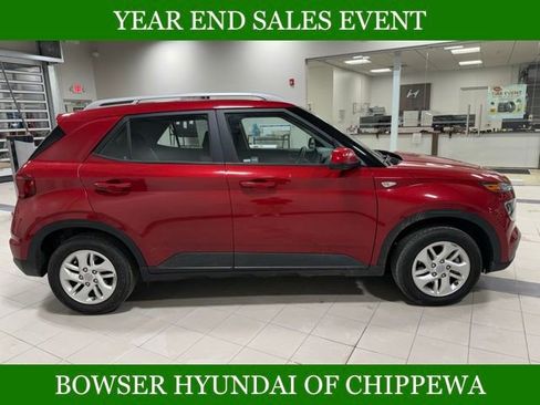 Used 2020 Hyundai Venue SEL image 7