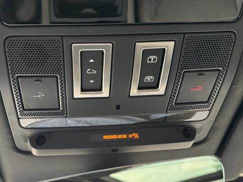 Used 2024 Land Rover Defender 110 S AWD/4WD image 60