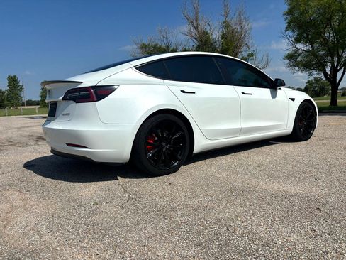 Used 2021 Tesla Model 3 Performance image 27
